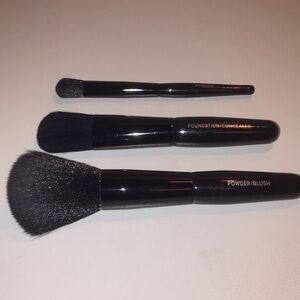 It cosmetics for Ulta 3 travel brushes. NEW